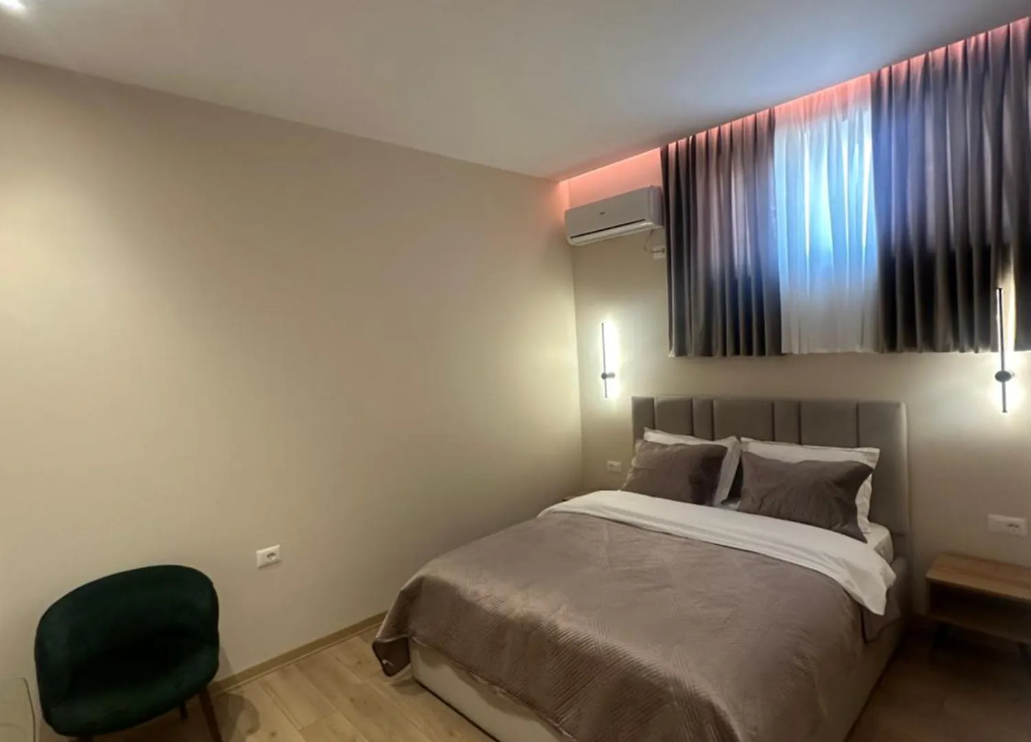 Luxury Hotel By Gjyshi Qerrexhias 4*,
