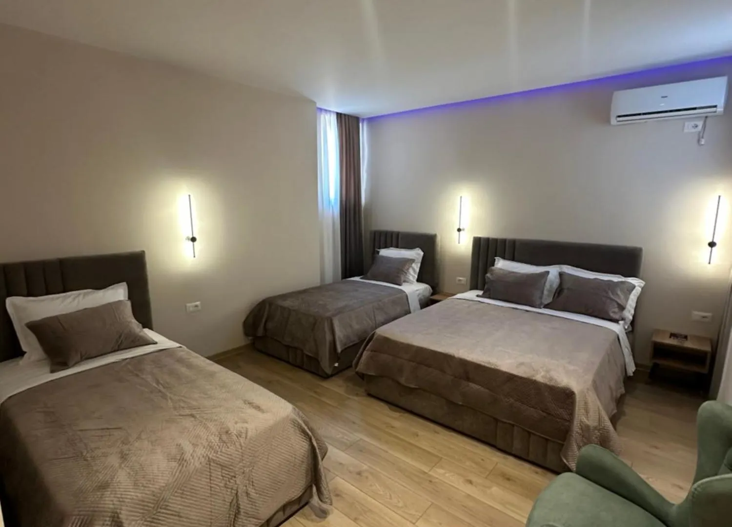 ****  Luxury Hotel By Gjyshi Qerrexhias Albania